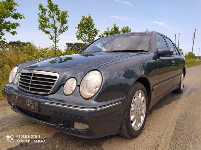 Mercedes E 280 2000, 245,000 km - 2.8 l - Bakı