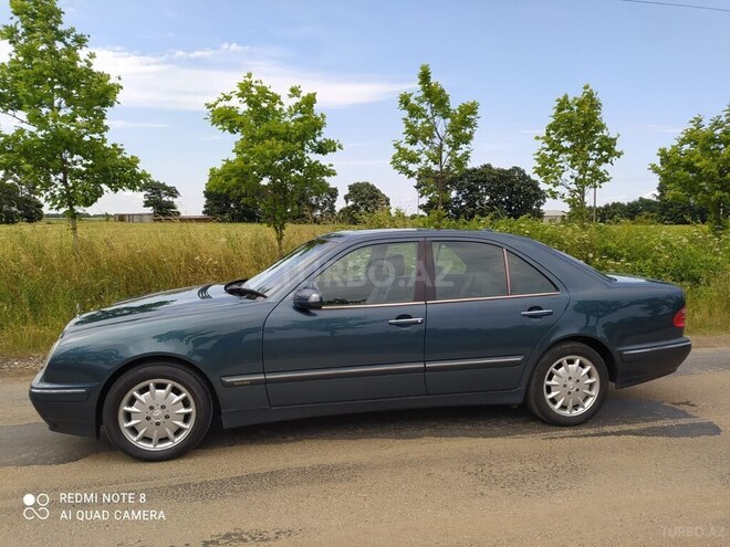 Mercedes E 280 2000, 245,000 km - 2.8 l - Bakı