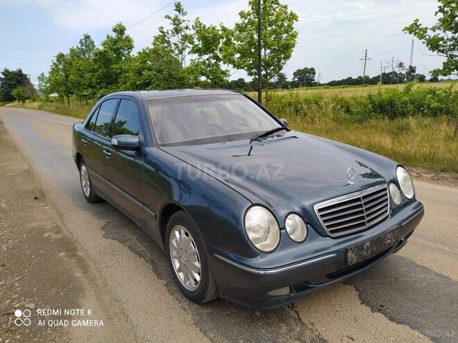 Mercedes E 280 2000, 245,000 km - 2.8 l - Bakı