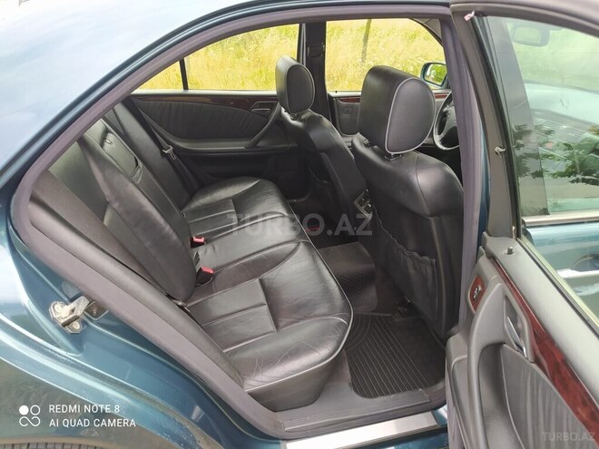 Mercedes E 280 2000, 245,000 km - 2.8 l - Bakı