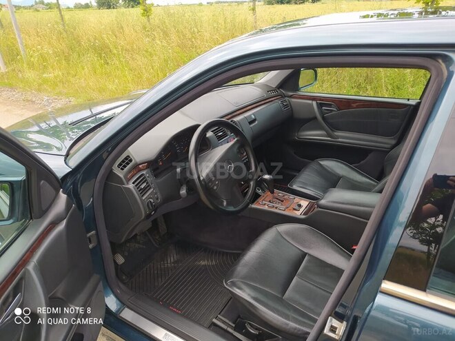 Mercedes E 280 2000, 245,000 km - 2.8 l - Bakı