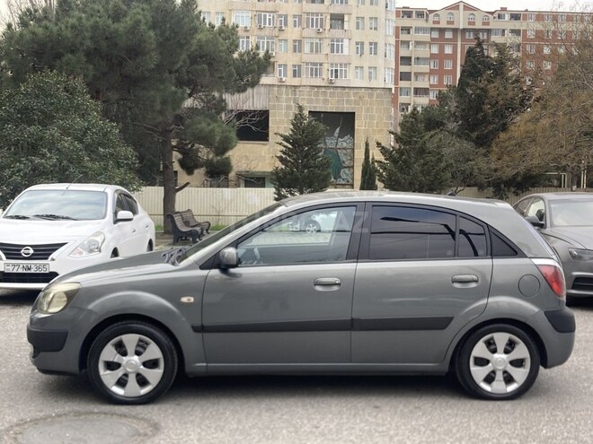 Kia Rio 2005, 320,000 km - 1.4 l - Bakı