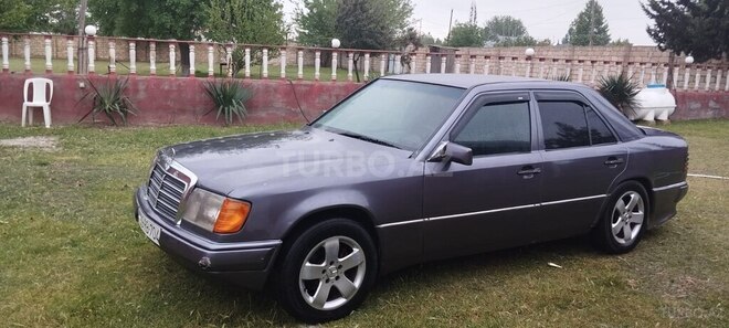 Mercedes E 250 1990, 248,484 km - 2.5 l - Beyləqan