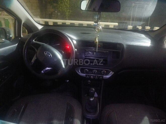 Kia Rio 2013, 382,558 km - 1.4 l - Gəncə