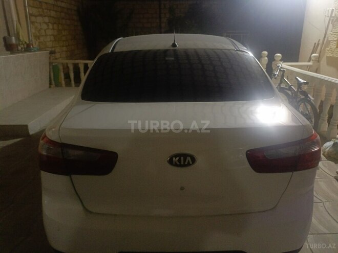 Kia Rio 2013, 382,558 km - 1.4 l - Gəncə