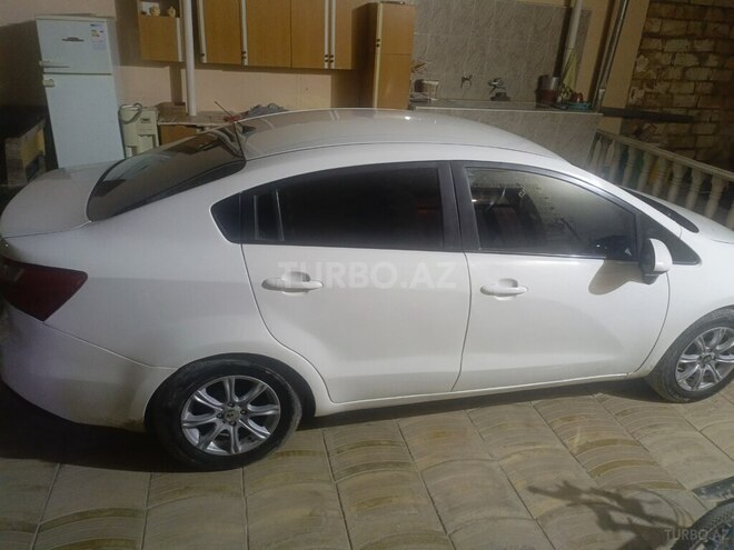 Kia Rio 2013, 382,558 km - 1.4 l - Gəncə