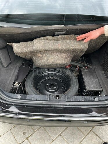 Mercedes E 320 2004, 318,000 km - 3.2 l - Balakən