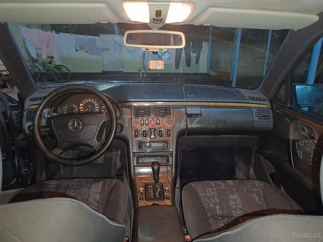 Mercedes E 230 1996, 451,000 km - 2.3 l - İmişli