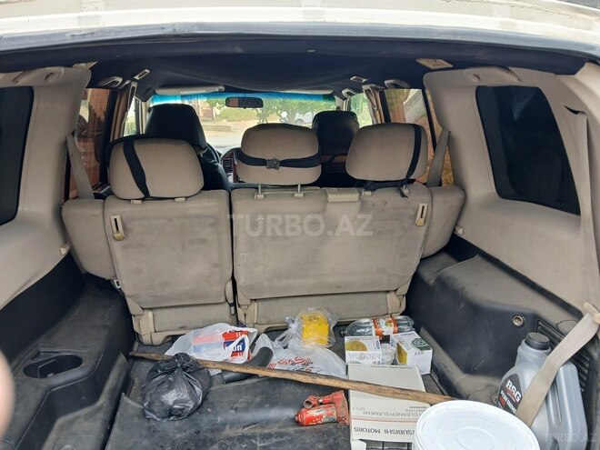 Mitsubishi Pajero 2004, 300,000 km - 2.8 l - Bakı