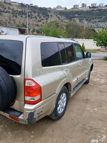 Mitsubishi Pajero 2004, 300,000 km - 2.8 l - Bakı