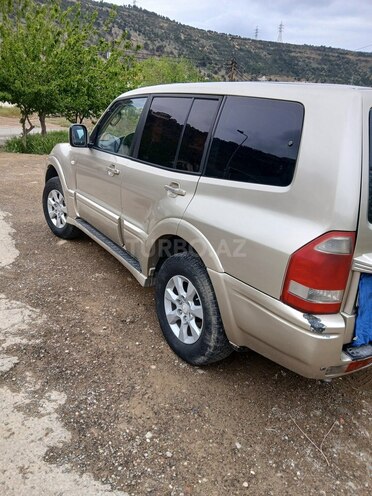 Mitsubishi Pajero 2004, 300,000 km - 2.8 l - Bakı