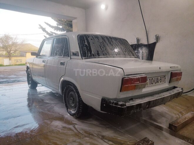 LADA (VAZ) 2107 2006, 52,000 km - 1.6 l - Salyan