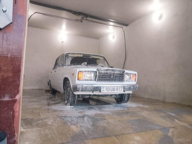 LADA (VAZ) 2107 2006, 52,000 km - 1.6 l - Salyan