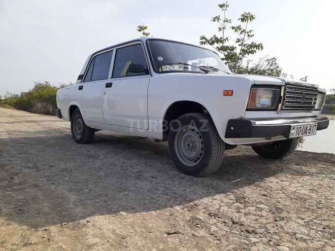 LADA (VAZ) 2107 2006, 52,000 km - 1.6 l - Salyan