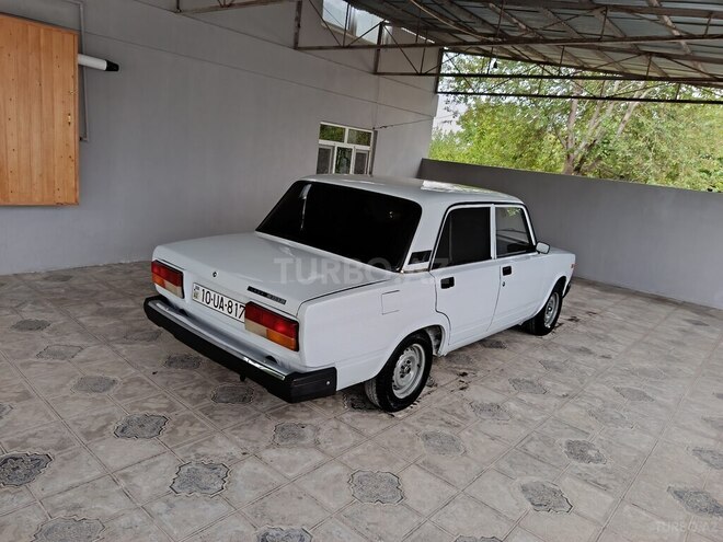 LADA (VAZ) 2107 2006, 52,000 km - 1.6 l - Salyan