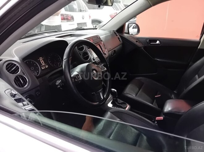 Volkswagen Tiguan 2010, 205,310 km - 2.0 л - Tovuz