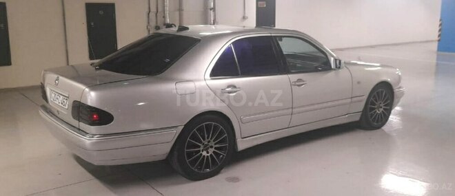 Mercedes E 240 1999, 226,000 km - 2.4 л - Gəncə