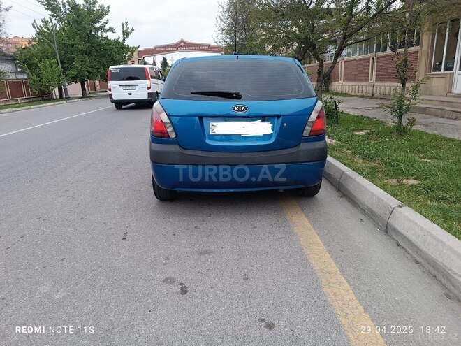 Kia Rio 2009, 242,944 km - 1.4 l - Quba