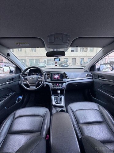 Hyundai Avante 2016, 140,000 km - 1.6 l - Bakı