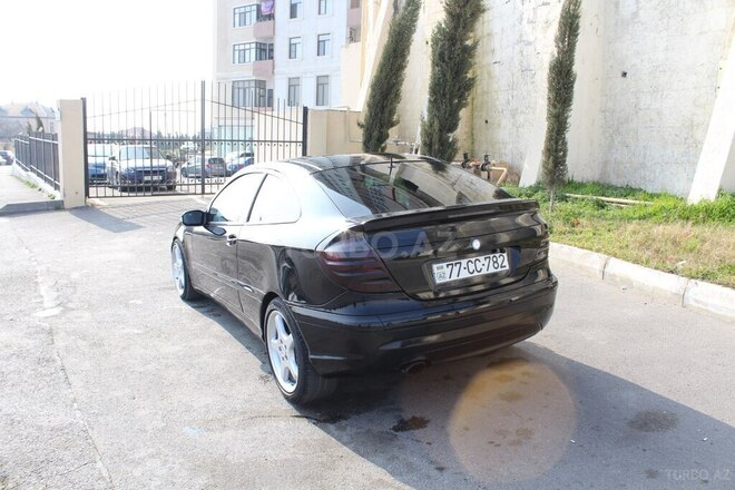 Mercedes C 230 2001, 334,900 km - 2.3 л - Bakı