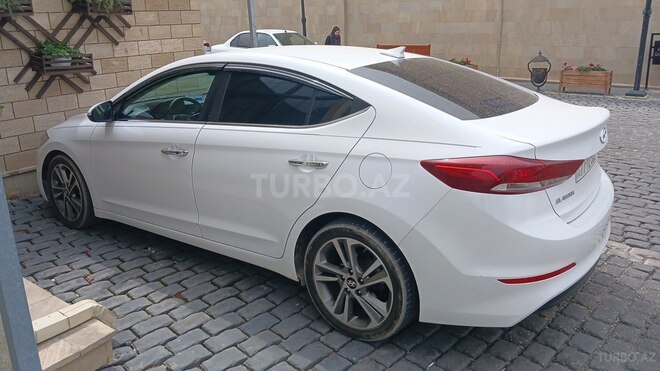 Hyundai Elantra 2016, 114,988 km - 2.0 l - Bakı