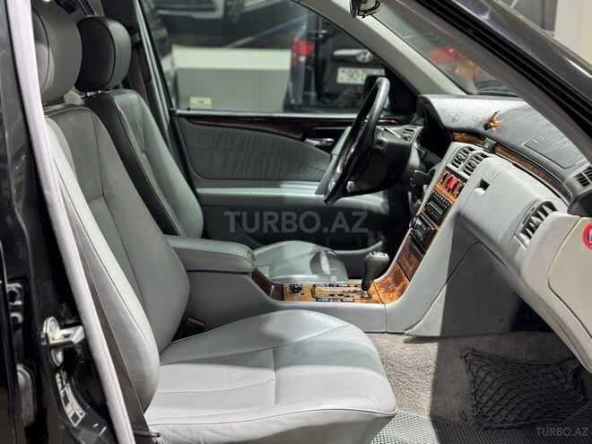 Mercedes E 220 d 1999, 297,000 km - 2.2 l - Bakı
