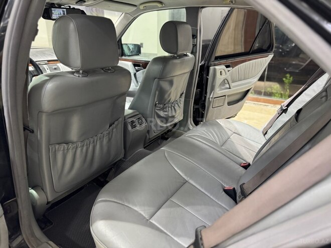 Mercedes E 220 d 1999, 297,000 km - 2.2 l - Bakı