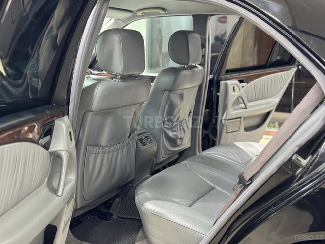 Mercedes E 220 d 1999, 297,000 km - 2.2 l - Bakı