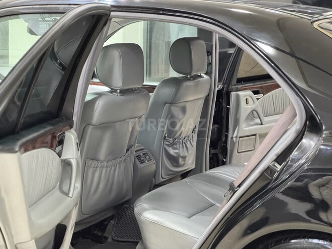 Mercedes E 220 d 1999, 297,000 km - 2.2 l - Bakı