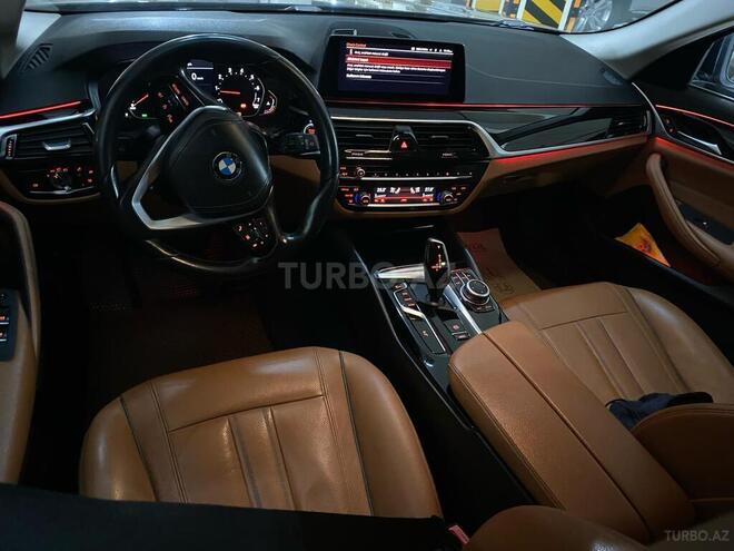 BMW 520-9