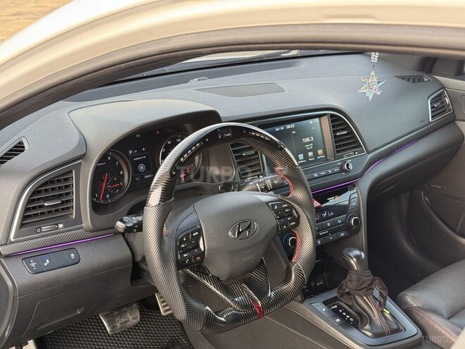 Hyundai Elantra 2017, 136,000 km - 1.6 l - Bakı