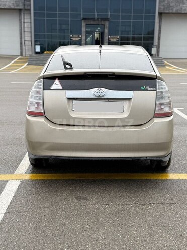 Toyota Prius-6
