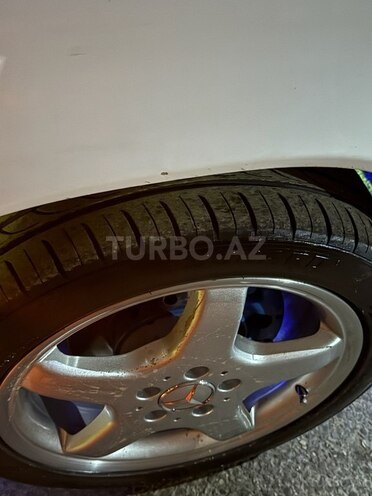 Mercedes E 200 d 1994, 180,000 km - 2.0 l - Sumqayıt