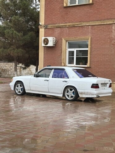 Mercedes E 200 d 1994, 180,000 km - 2.0 l - Sumqayıt