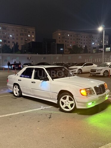 Mercedes E 200 d 1994, 180,000 km - 2.0 l - Sumqayıt