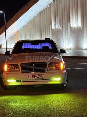 Mercedes E 200 d 1994, 180,000 km - 2.0 l - Sumqayıt