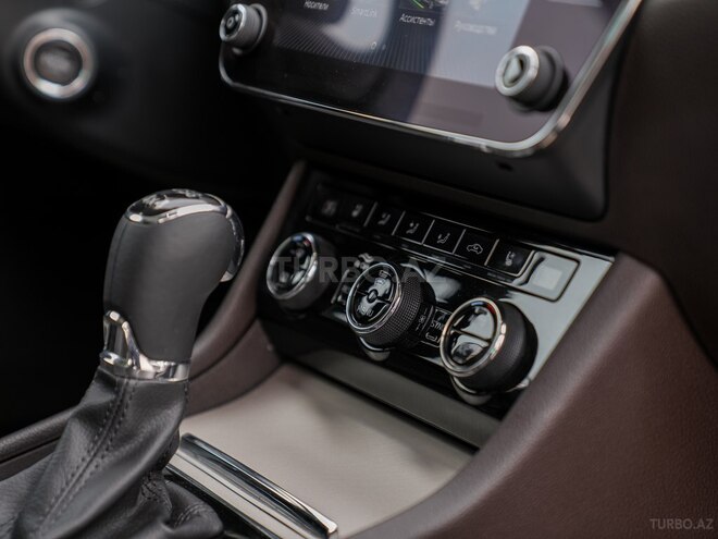 Skoda Superb 2021, 86,000 km - 2.0 l - Bakı