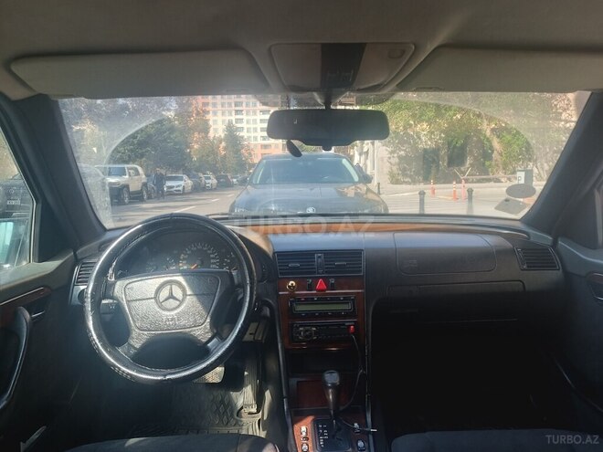 Mercedes C 230 1997, 259,000 km - 2.3 l - Bakı