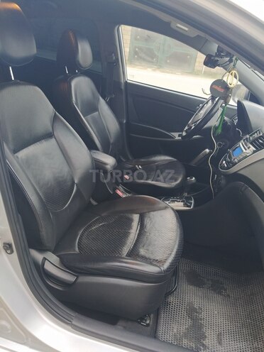 Hyundai Accent 2011, 180,000 km - 1.6 l - Bakı