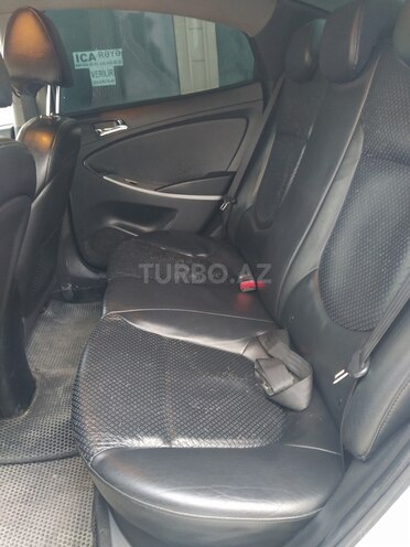 Hyundai Accent 2011, 180,000 km - 1.6 l - Bakı