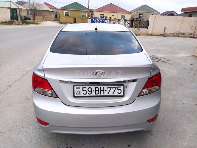 Hyundai Accent 2011, 180,000 km - 1.6 l - Bakı