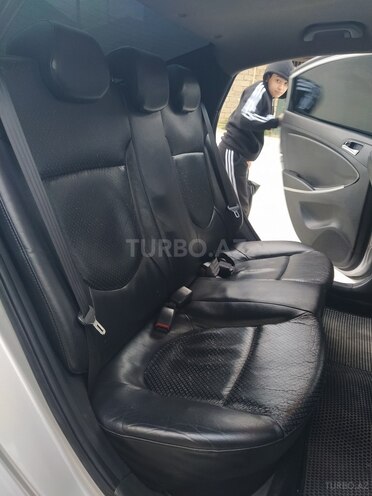 Hyundai Accent 2011, 180,000 km - 1.6 l - Bakı