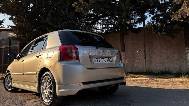 Toyota Corolla 2006, 300,000 km - 1.4 l - Bakı