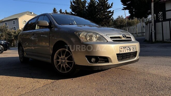 Toyota Corolla 2006, 300,000 km - 1.4 l - Bakı