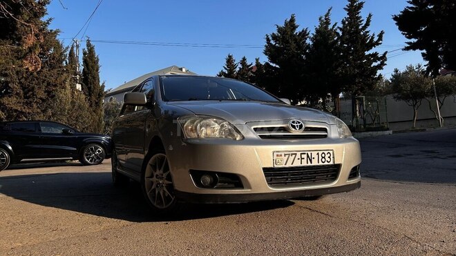Toyota Corolla 2006, 300,000 km - 1.4 l - Bakı