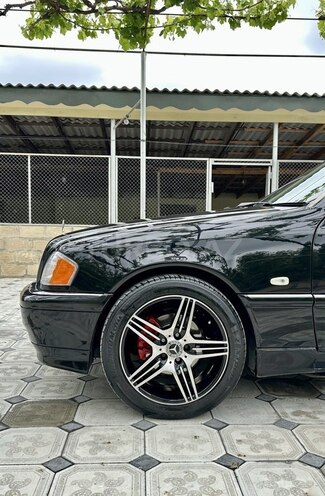 Mercedes C 230 1998, 300,000 km - 2.3 l - Kürdəmir