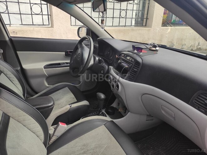 Hyundai Accent 2010, 300,000 km - 1.4 л - Bakı