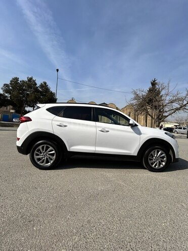 Hyundai Tucson 2016, 260,000 km - 2.0 l - Bakı
