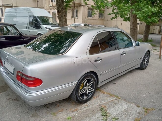 Mercedes E 240 1998, 456,756 km - 2.4 l - Mingəçevir
