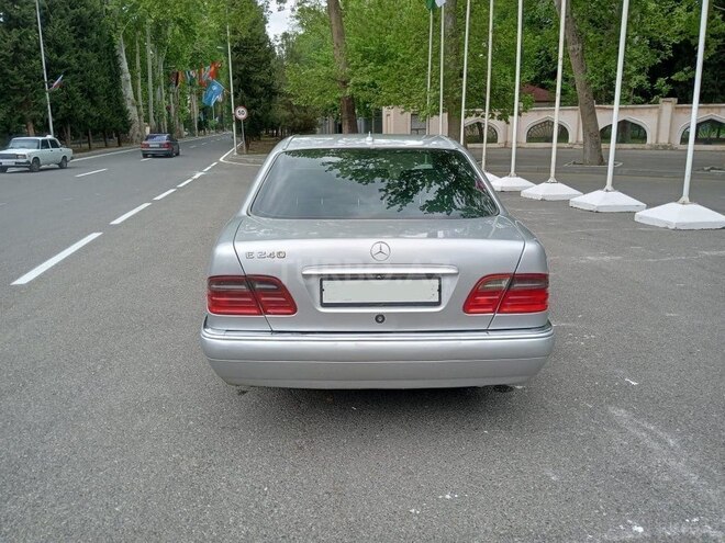 Mercedes E 240 1998, 456,756 km - 2.4 l - Mingəçevir